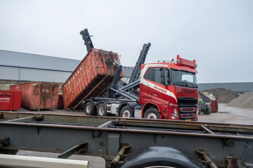 Volvo FH16-750 8x4WS 08